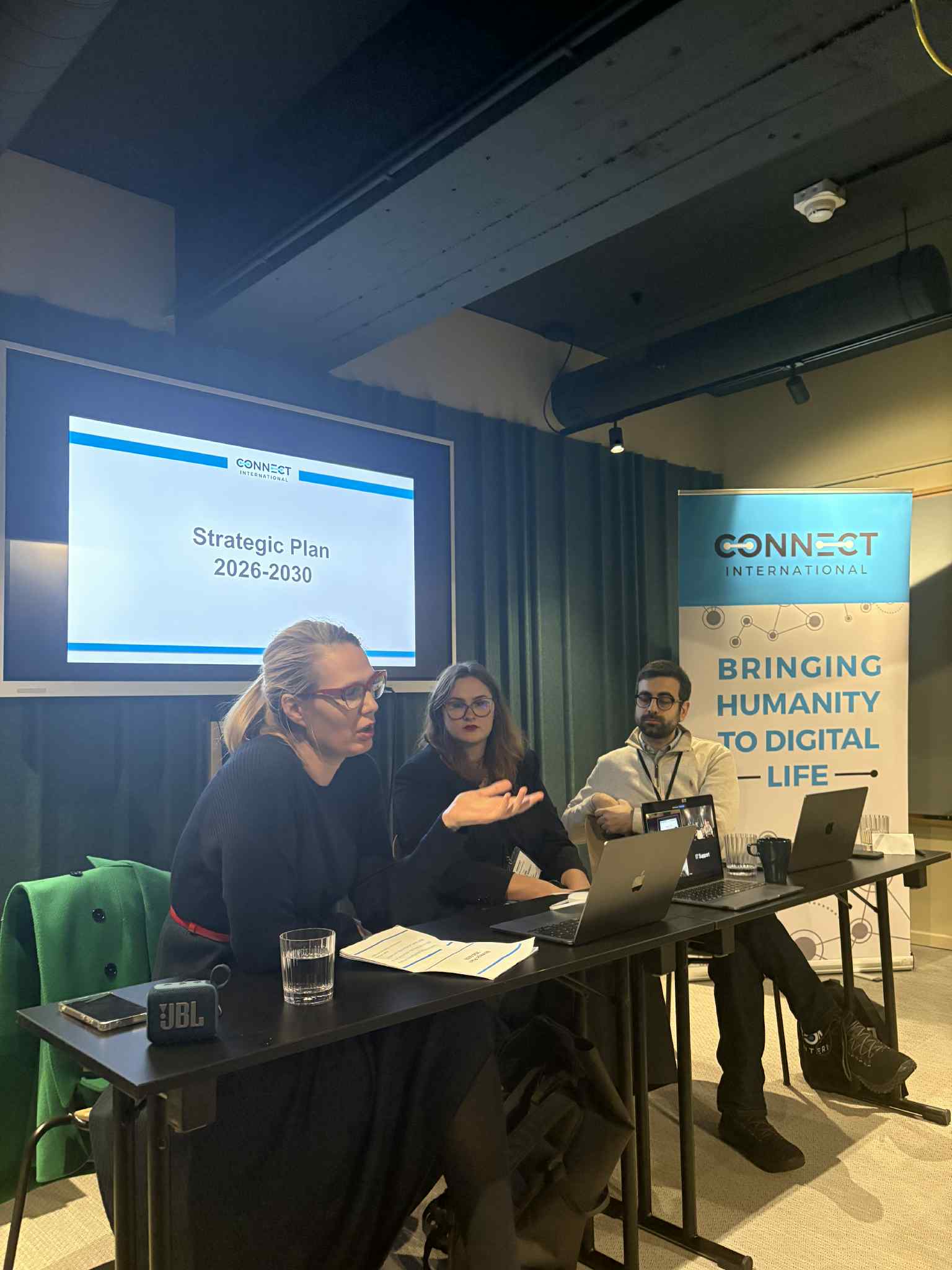 718eb0e5-674f-4397-bd35-45230127d979